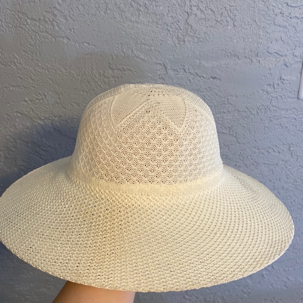Beach hat